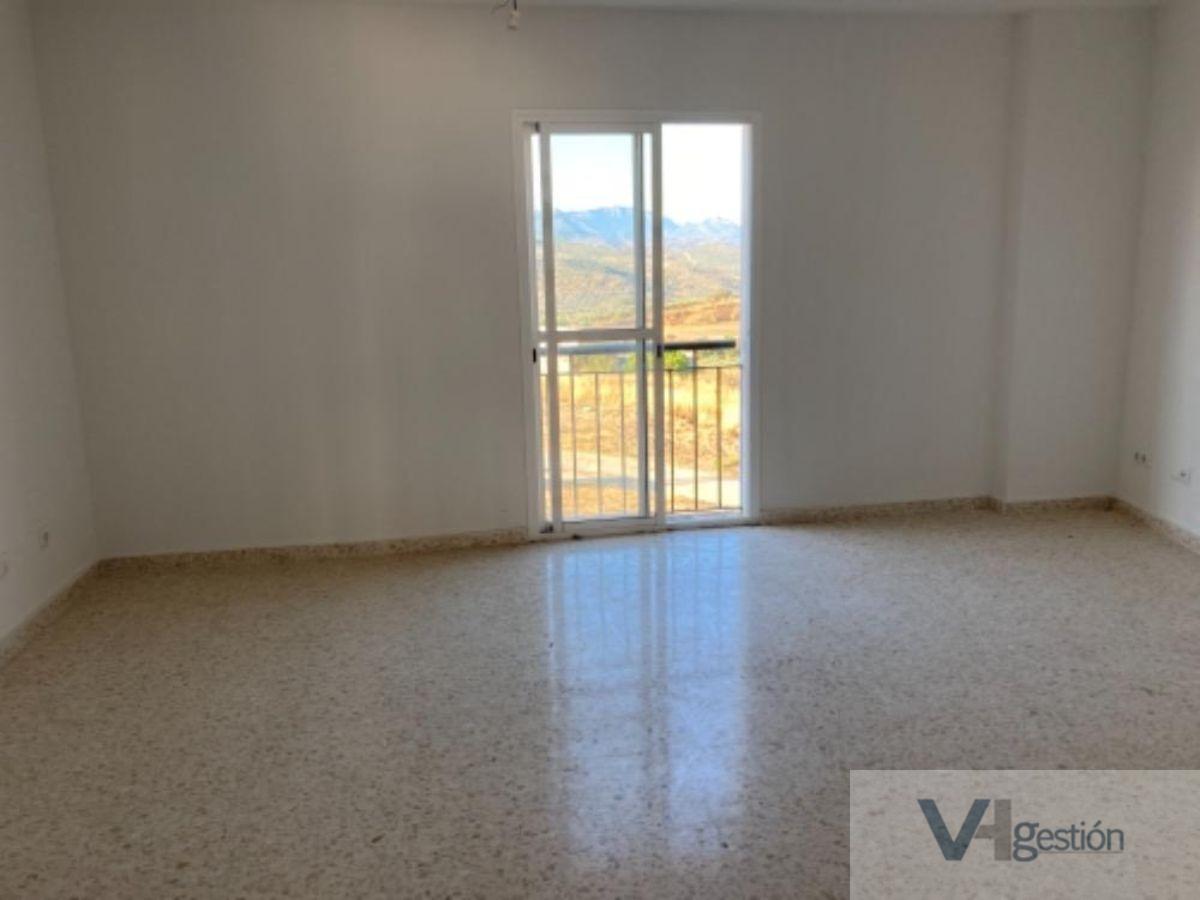 For sale of flat in Olvera