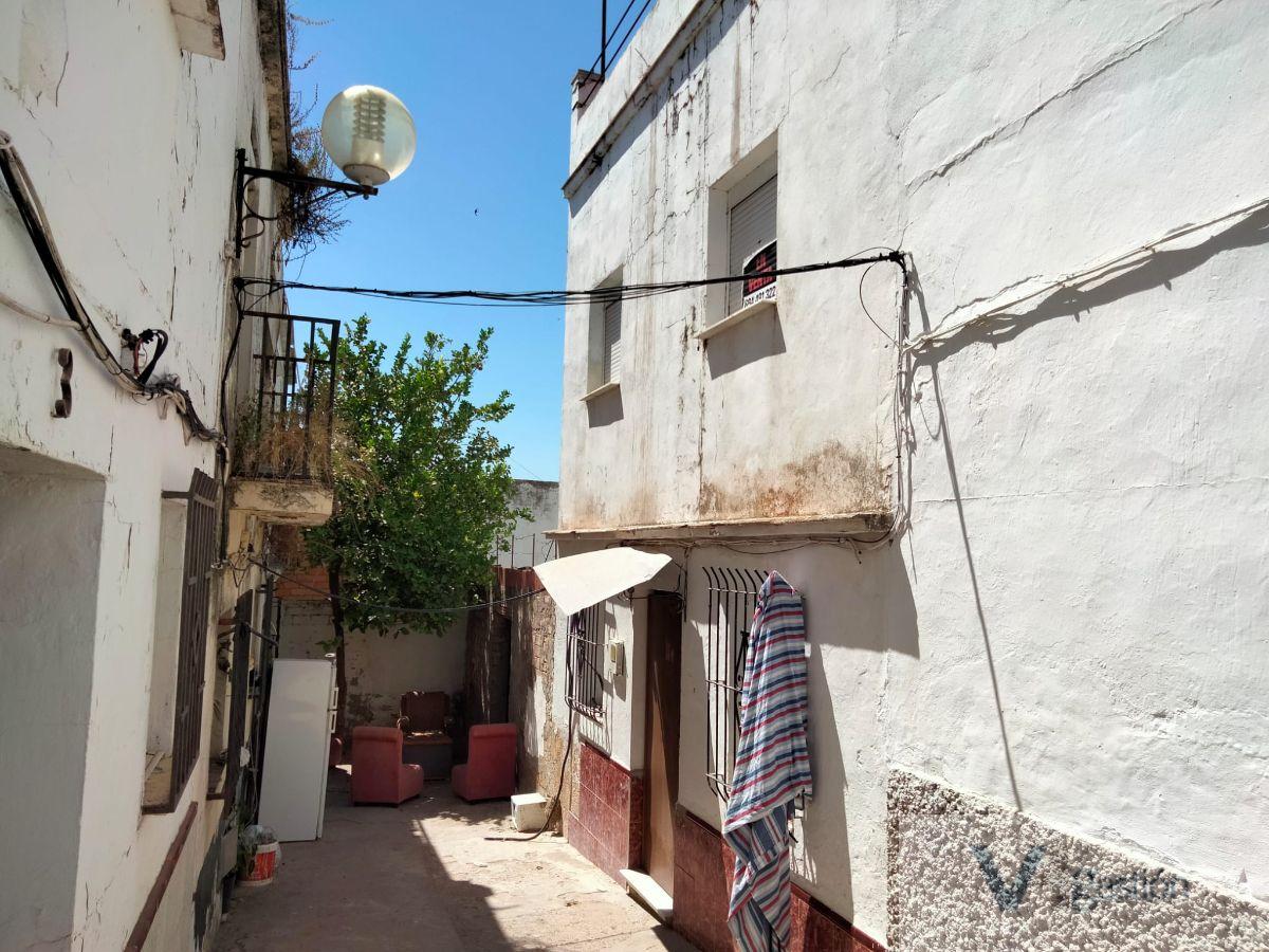 For sale of house in Villamartín