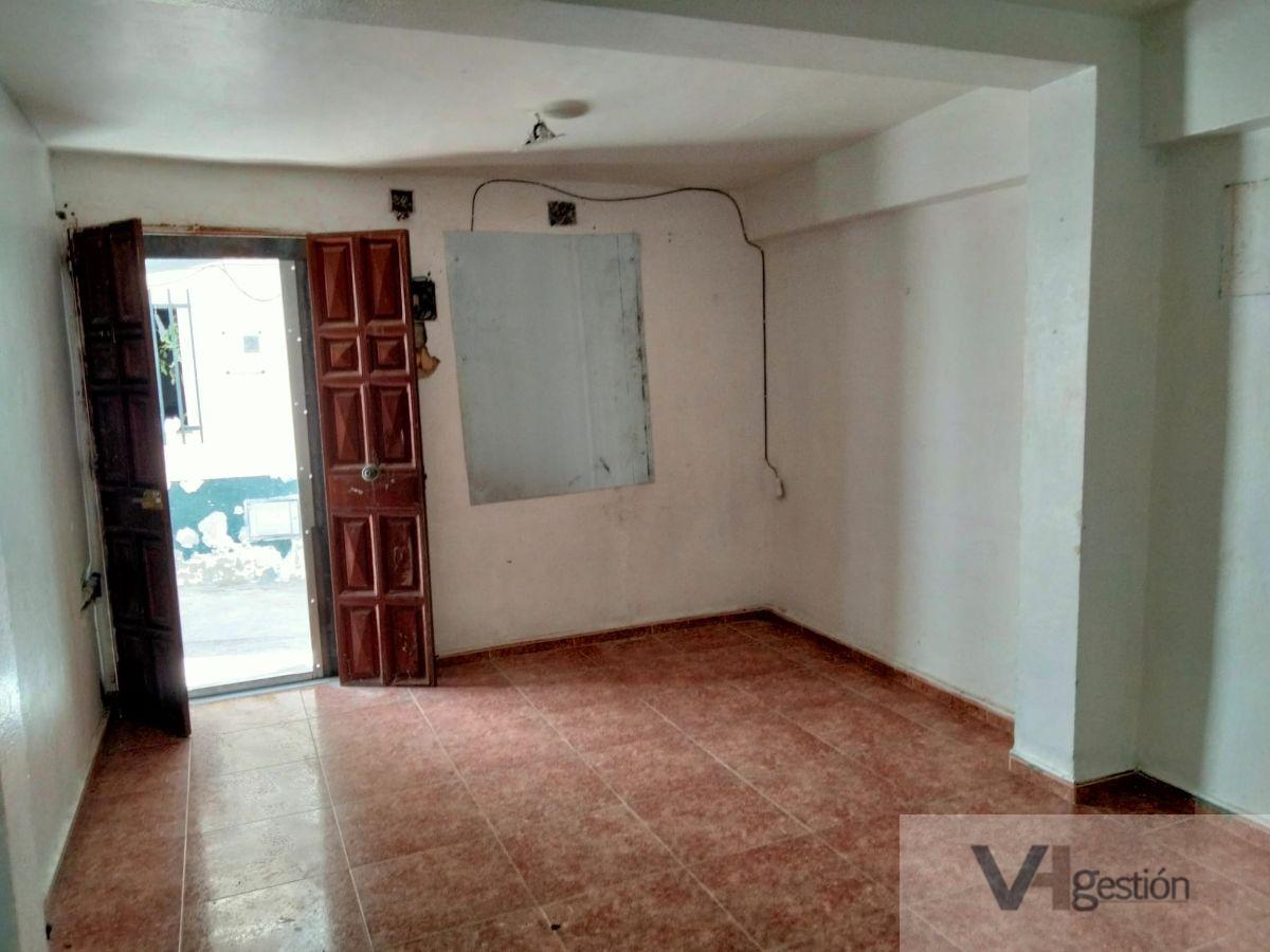 For sale of house in Villamartín