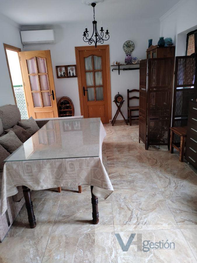 For sale of house in Villamartín