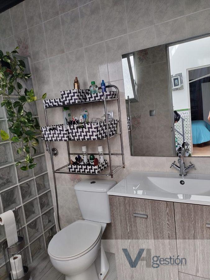 For sale of house in Villamartín