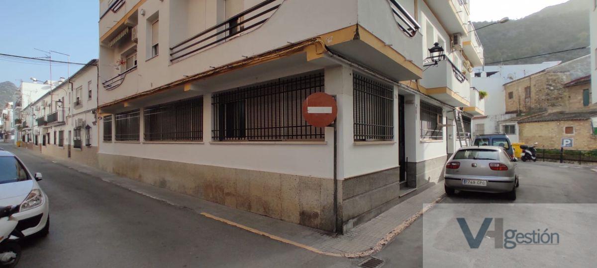 Venta de local comercial en Ubrique