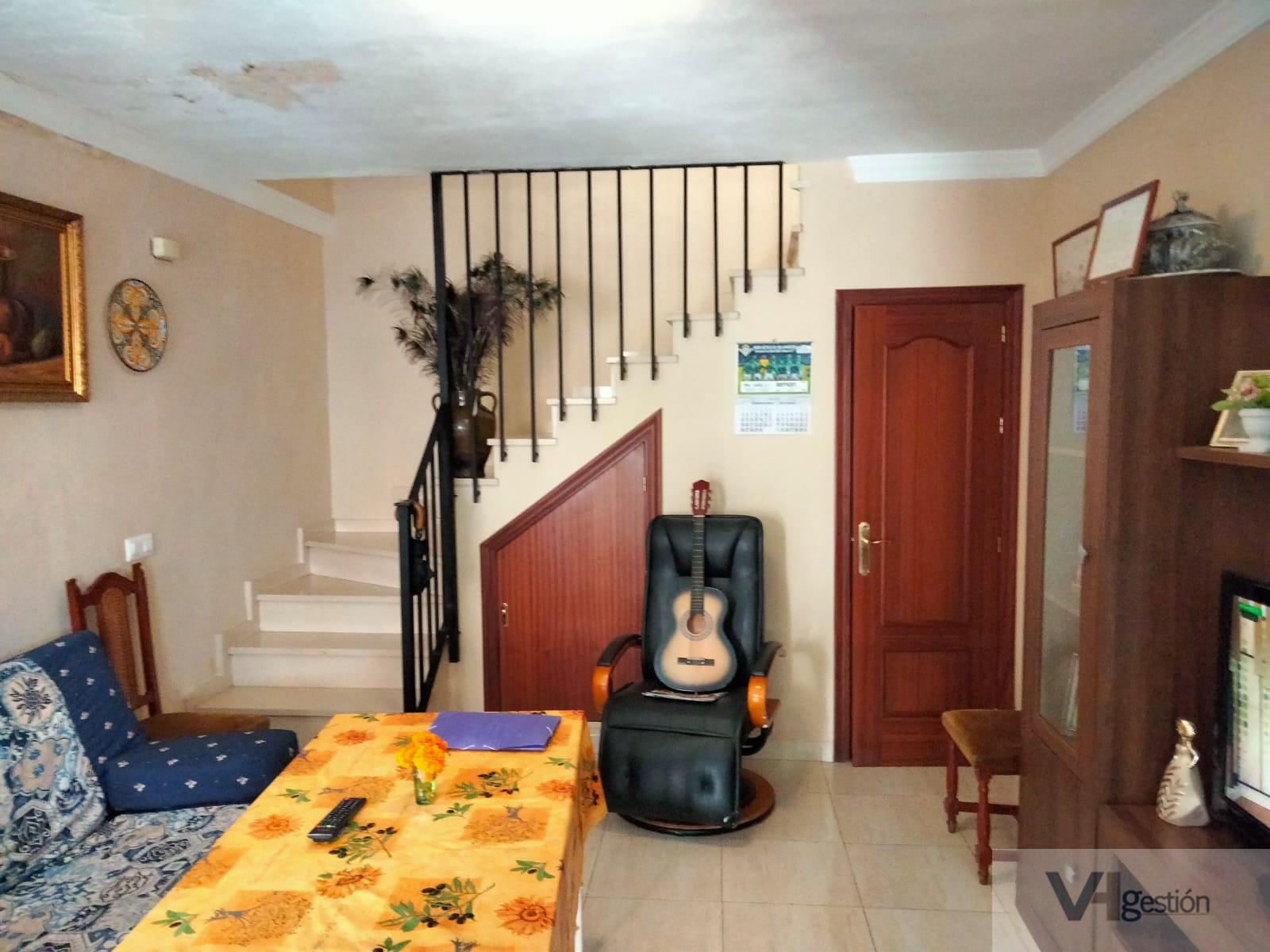 For sale of house in Villamartín