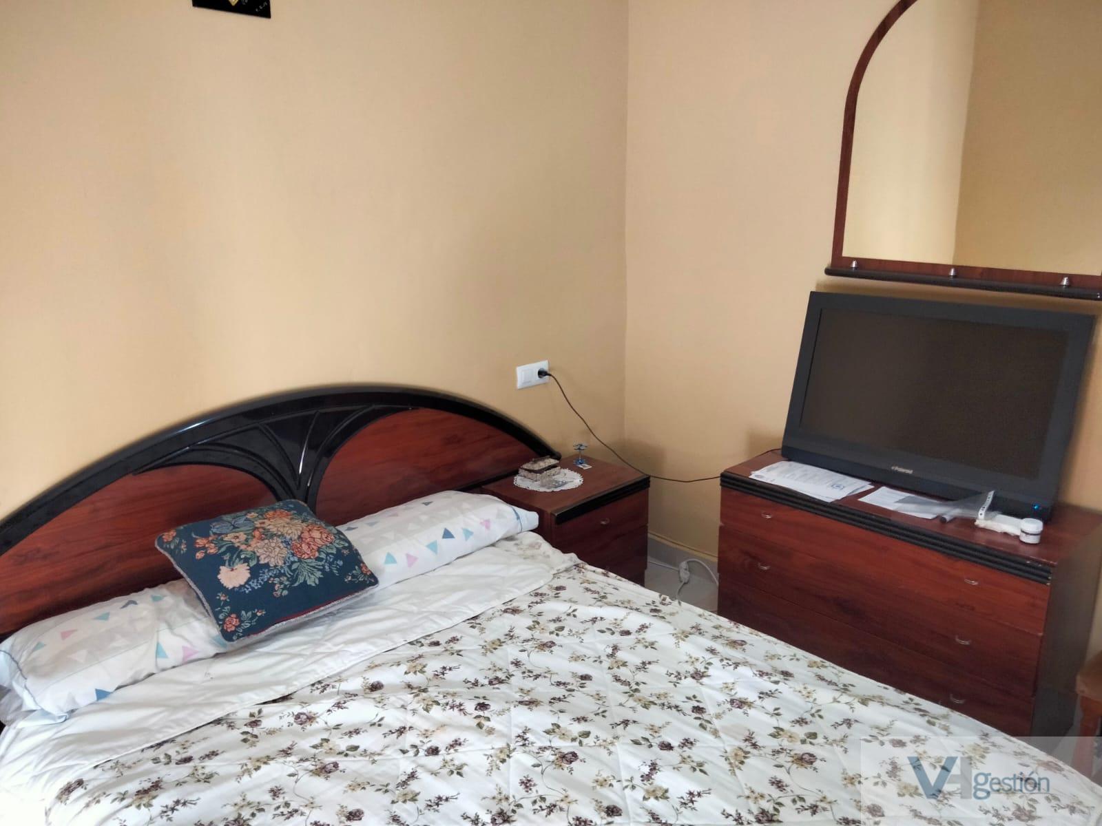 For sale of house in Villamartín