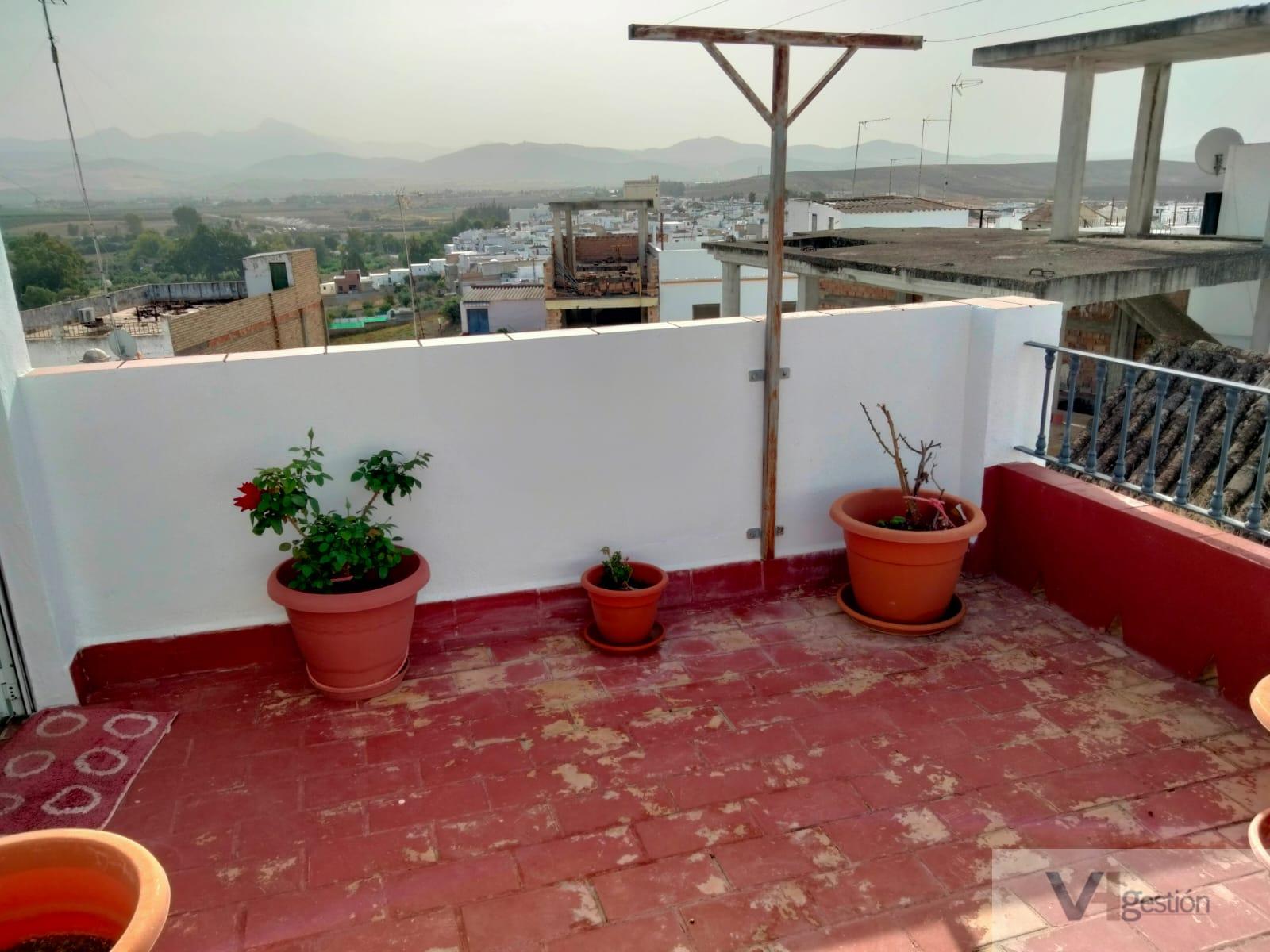 For sale of house in Villamartín