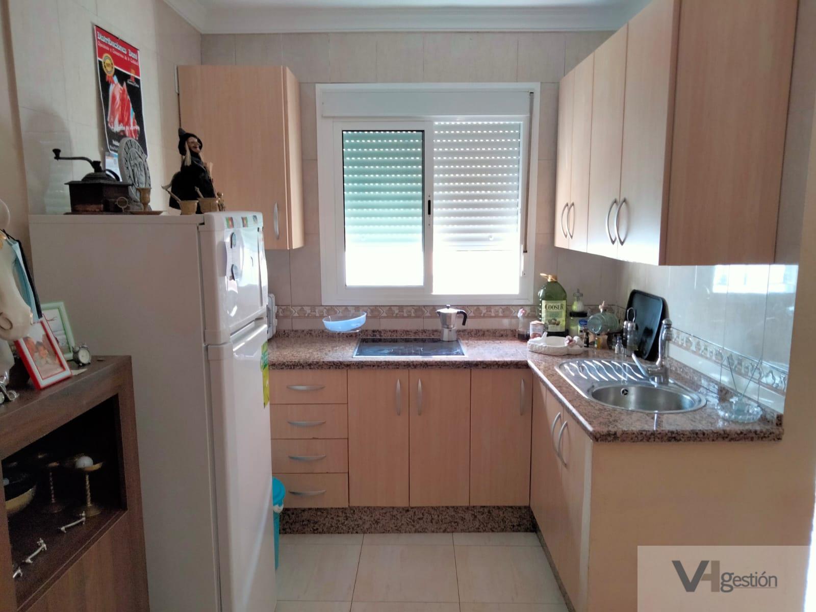 For sale of house in Villamartín
