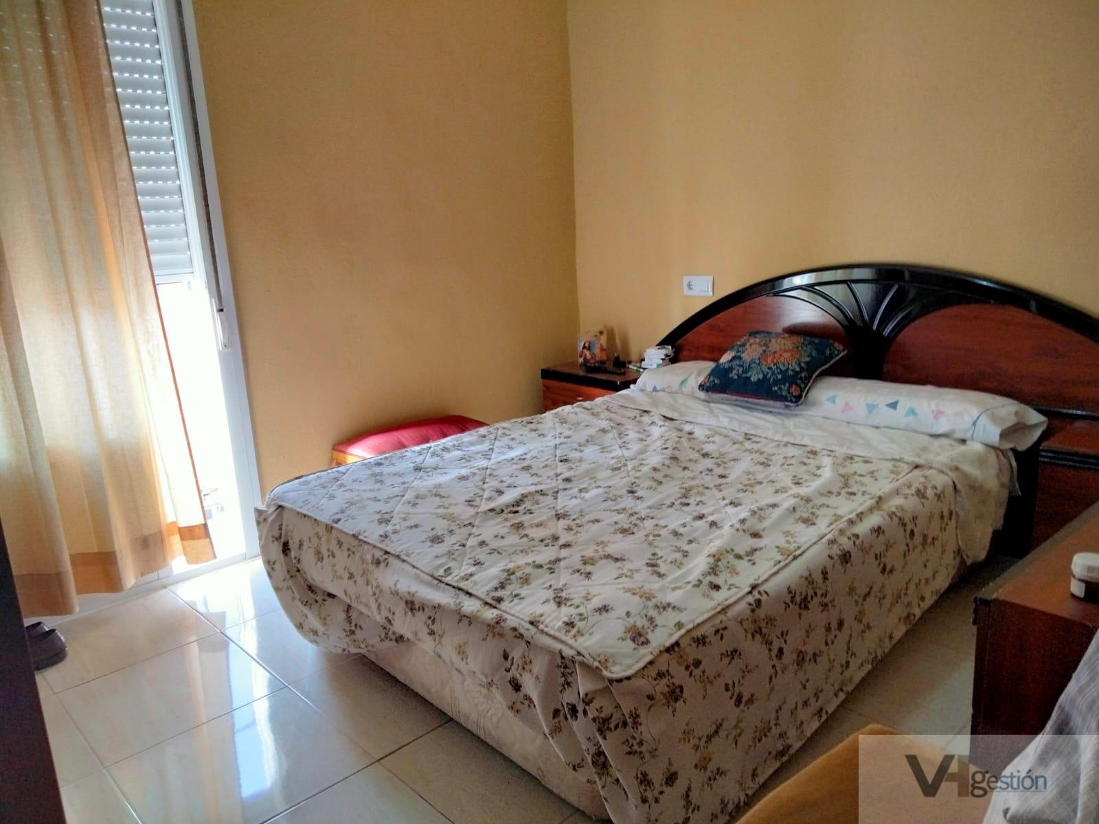 For sale of house in Villamartín