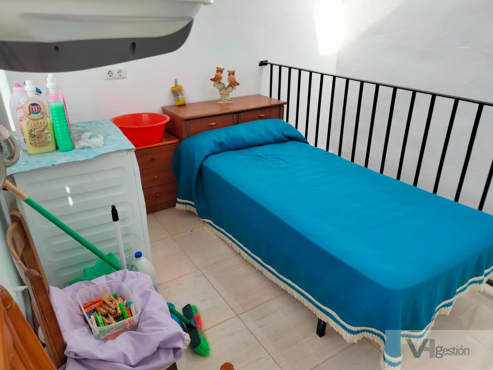 For sale of house in Villamartín