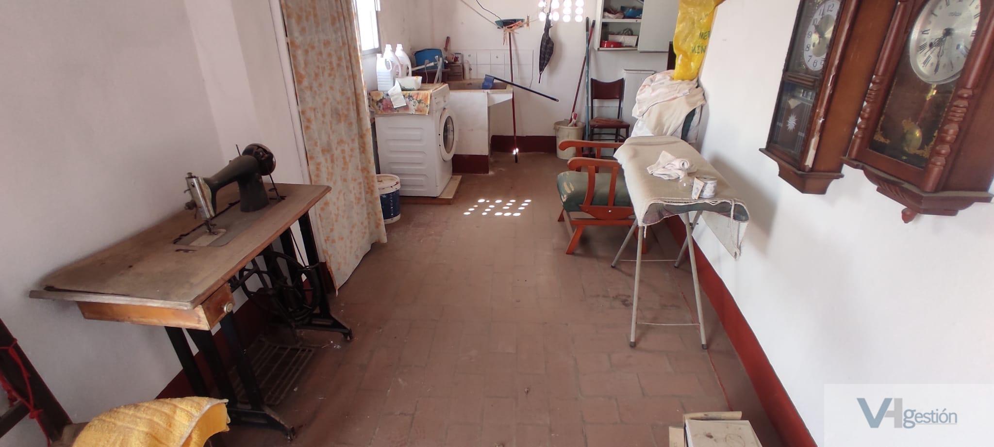 For sale of house in Villamartín