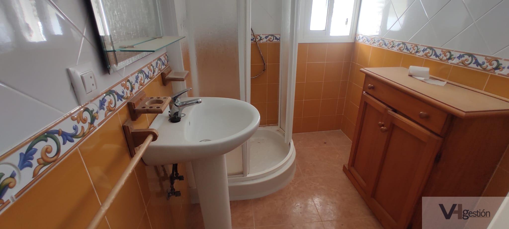 For sale of house in Villamartín