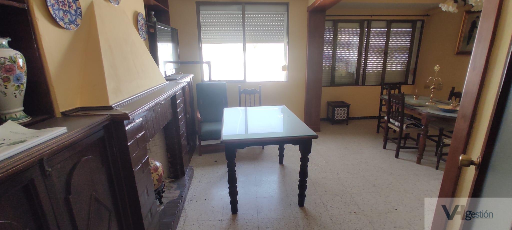 For sale of house in Villamartín