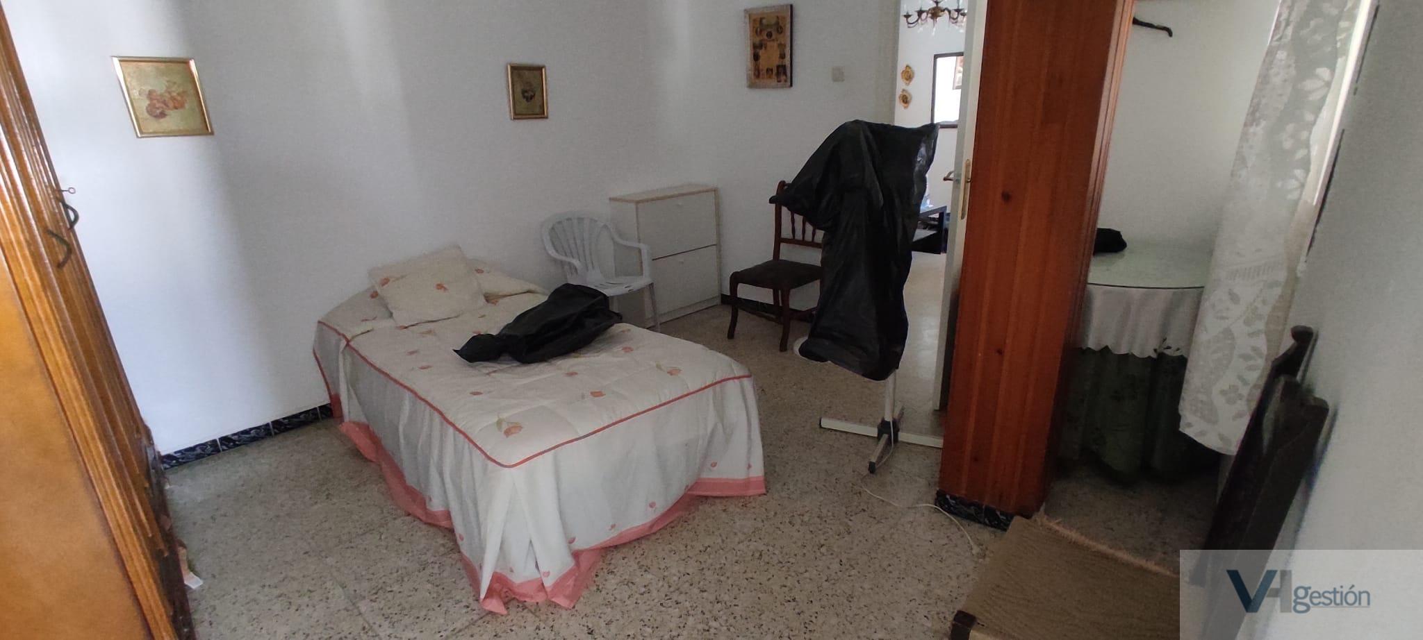For sale of house in Villamartín