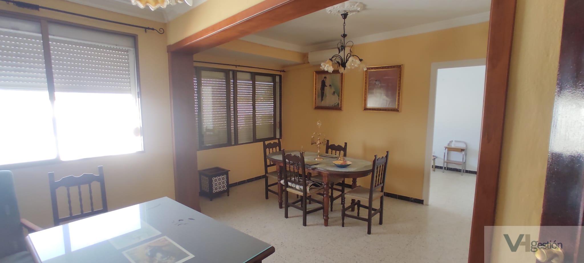 For sale of house in Villamartín