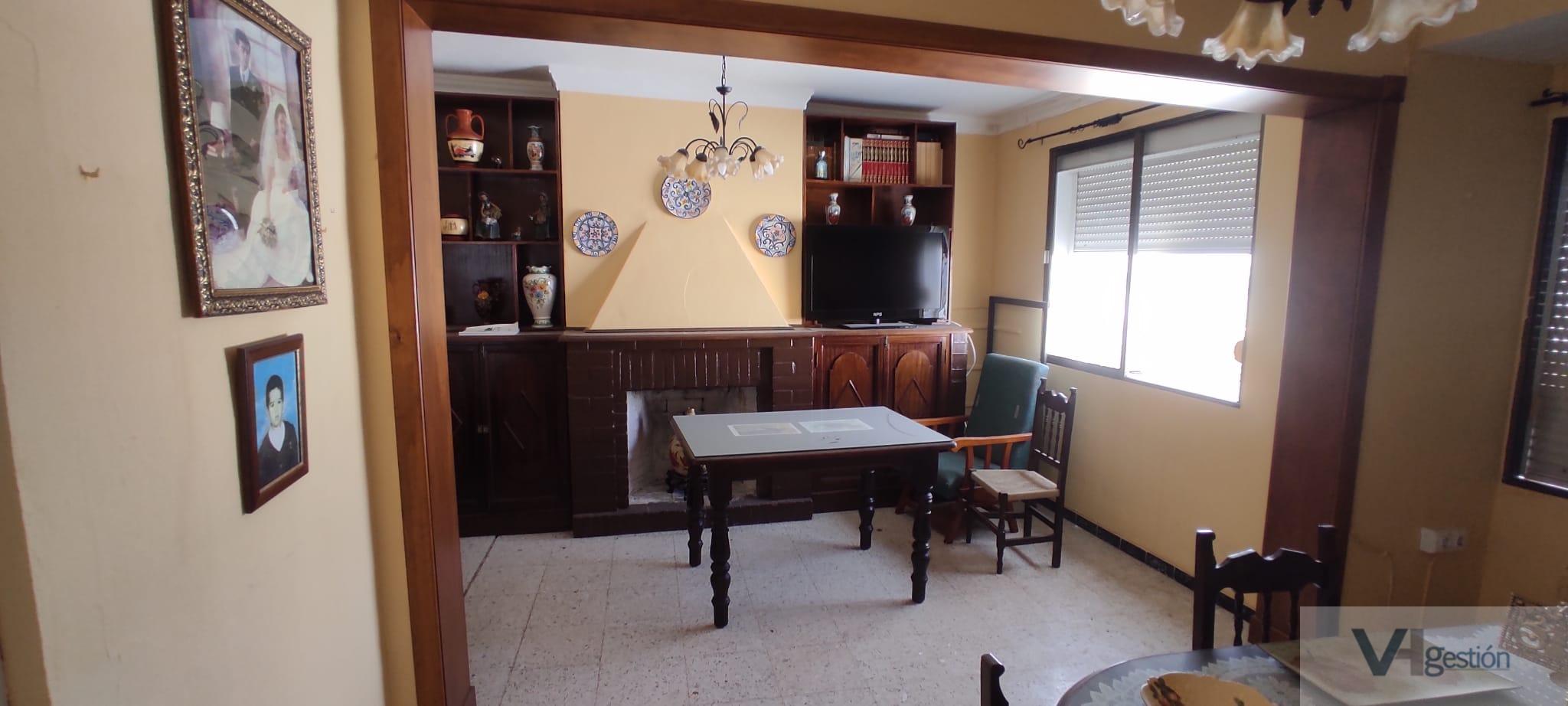 For sale of house in Villamartín