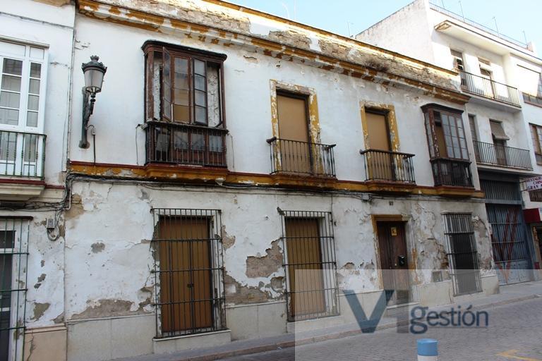 For sale of building in Jerez de la Frontera
