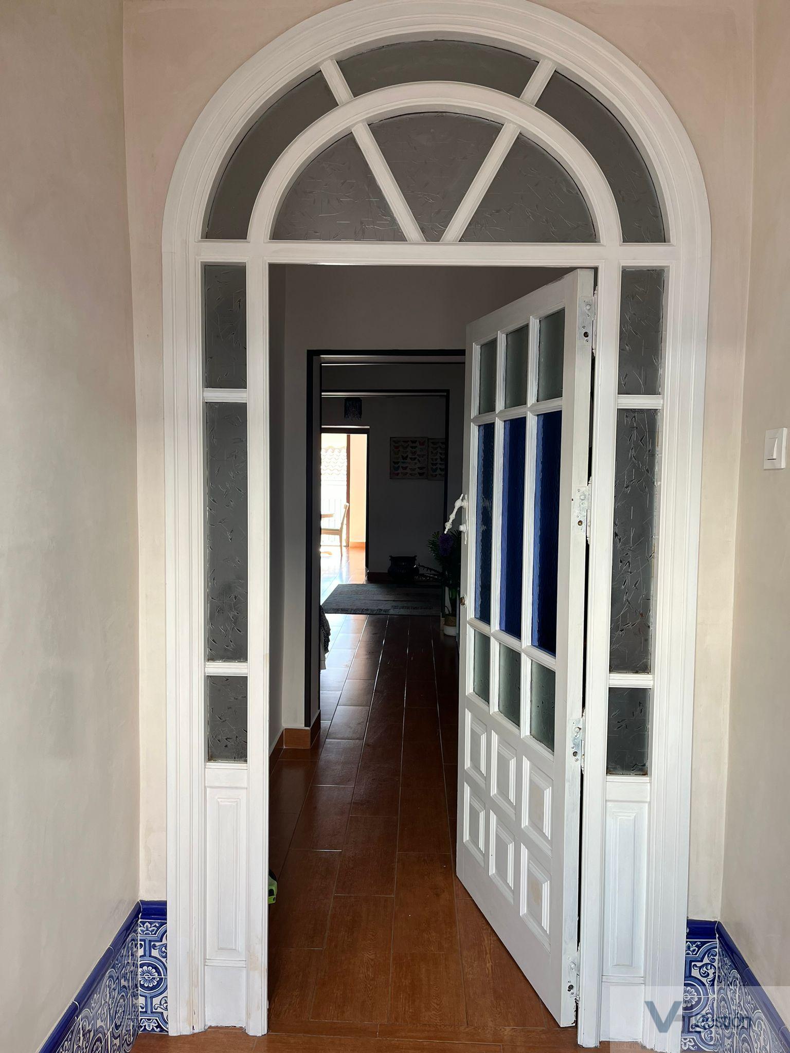 For sale of house in Villamartín