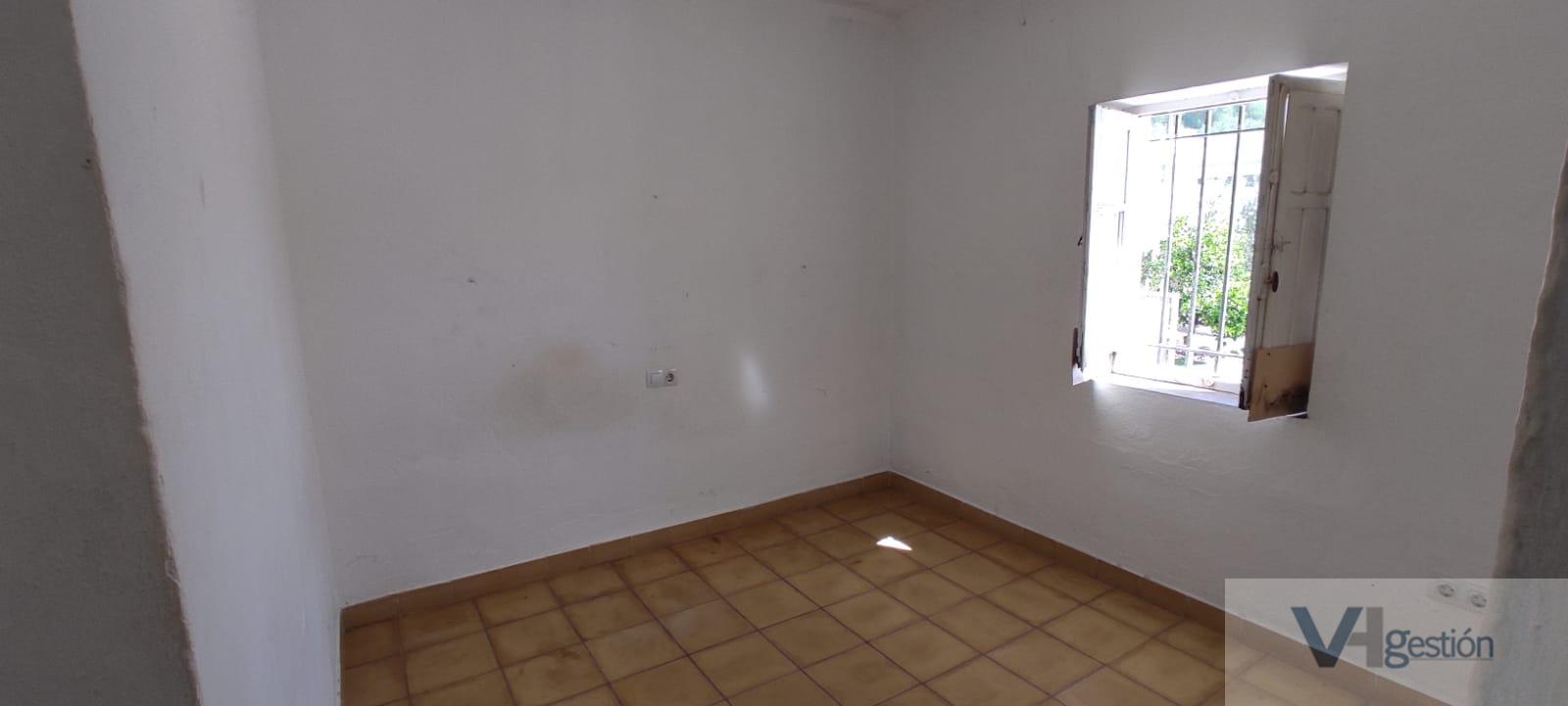 For sale of house in Algar