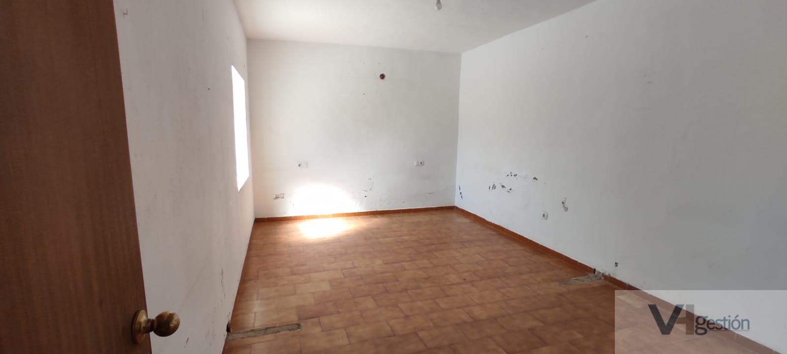 For sale of house in Algar