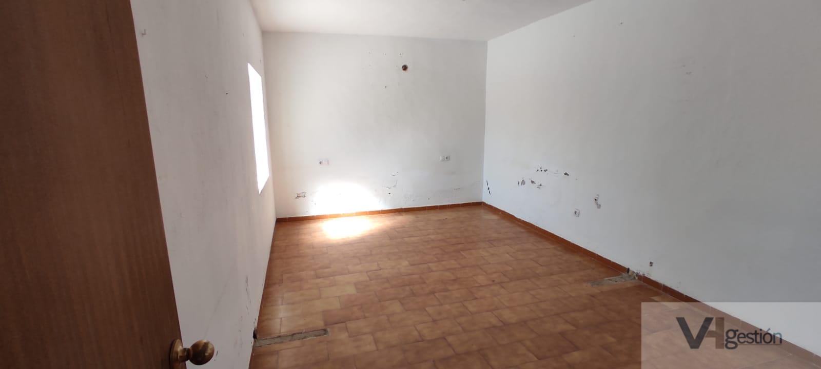 For sale of house in Algar