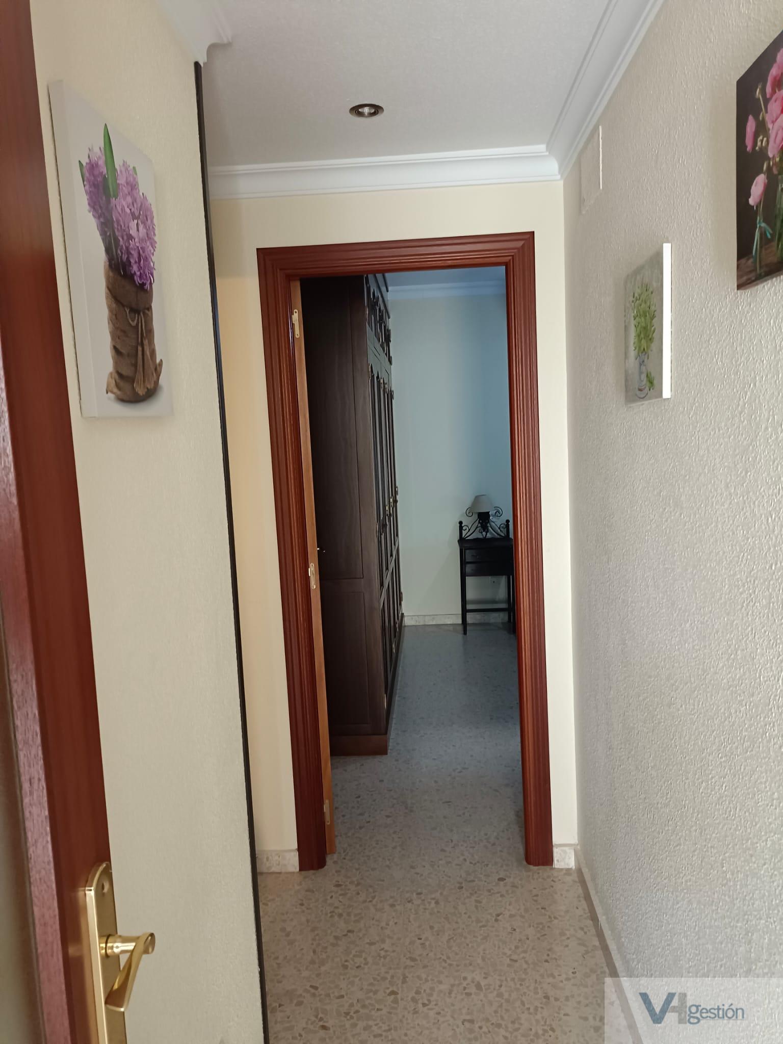 For sale of flat in Villamartín