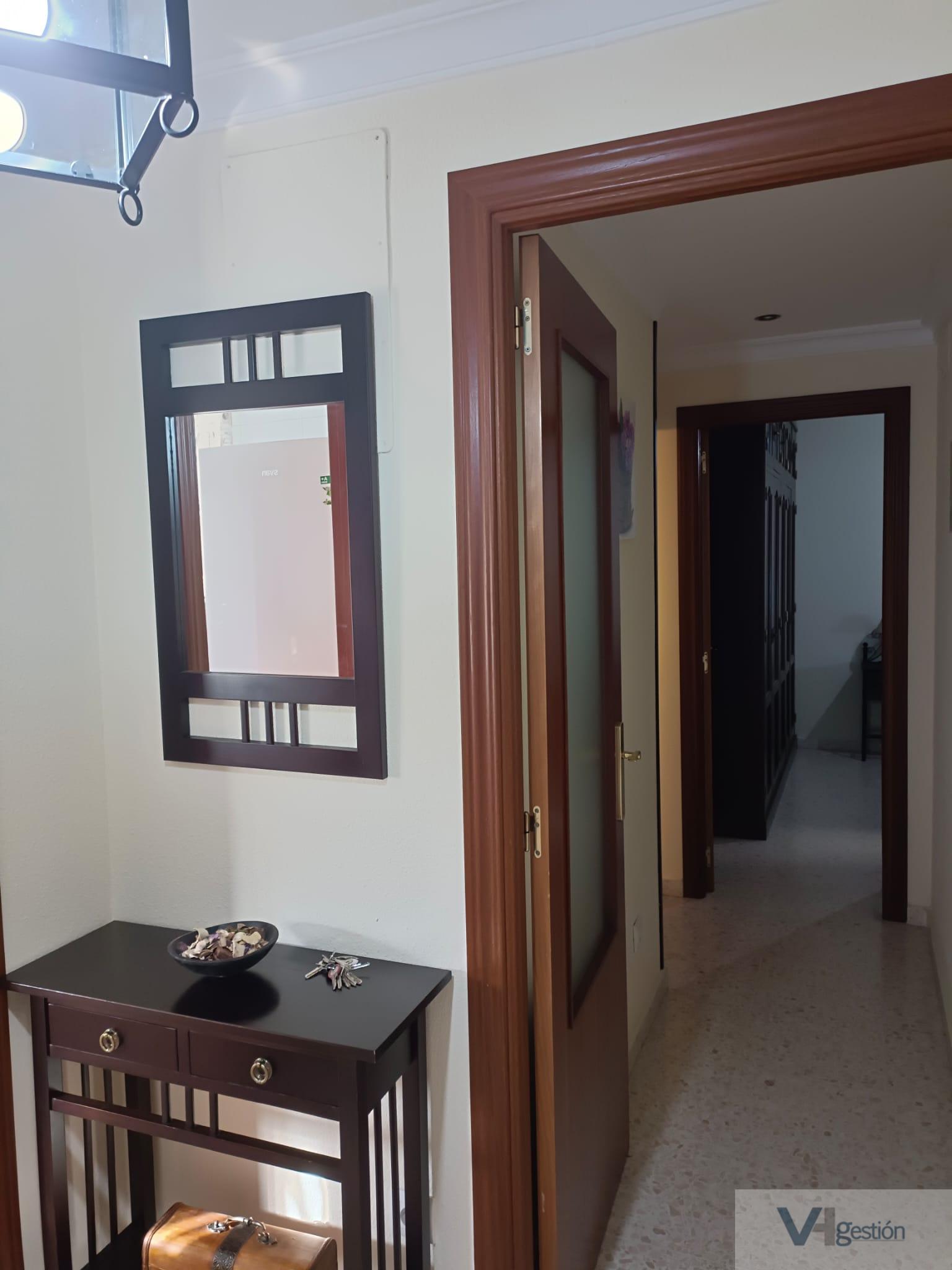 For sale of flat in Villamartín