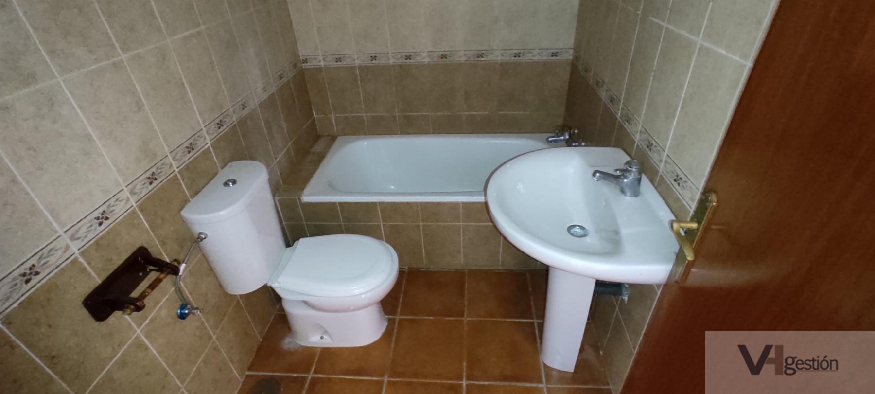 For sale of house in Bornos