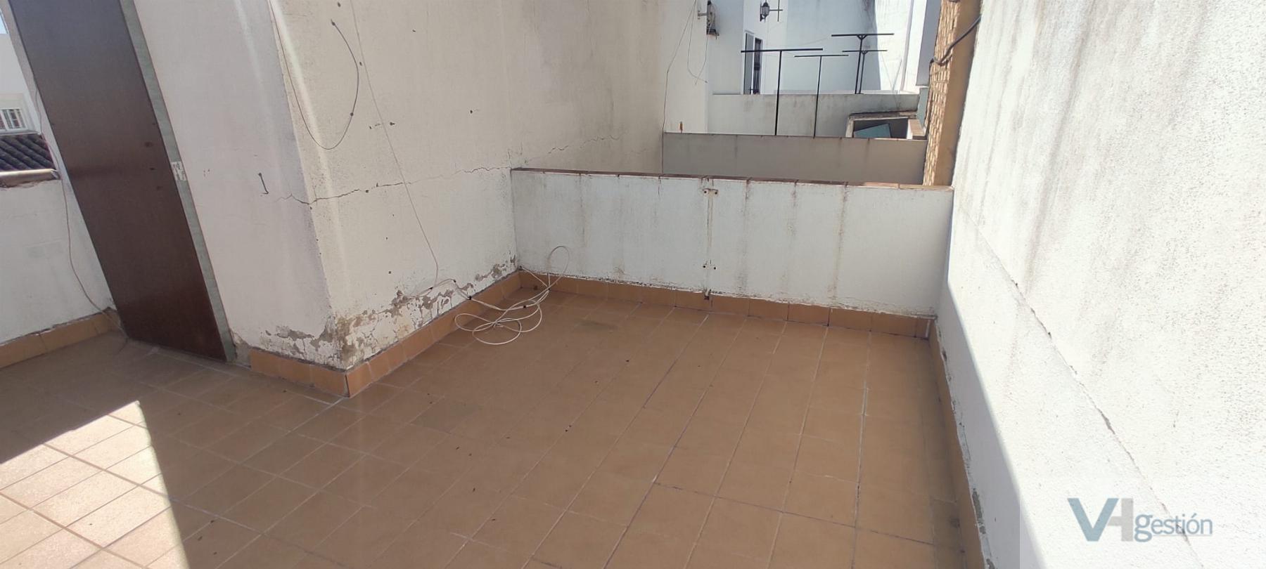 For sale of house in Bornos