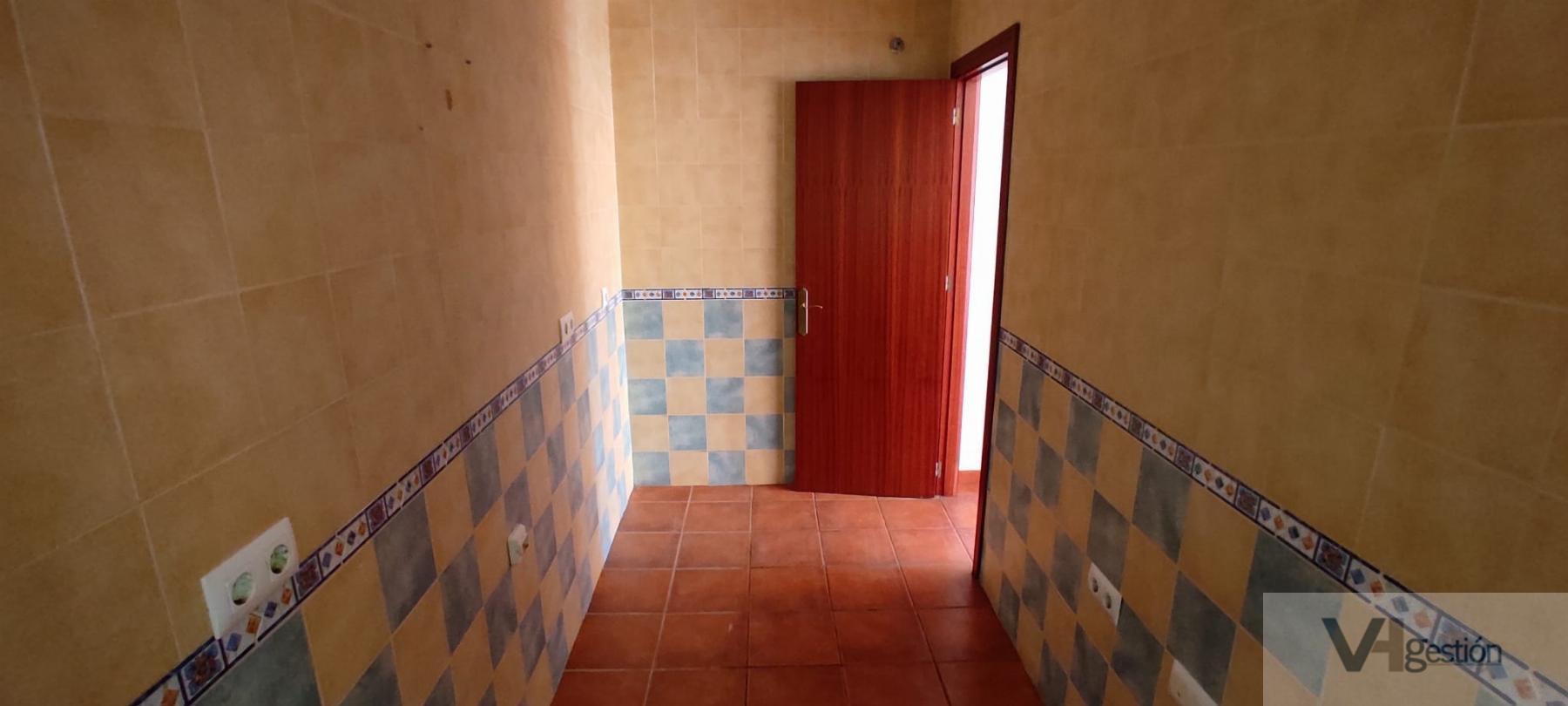 For sale of house in Bornos