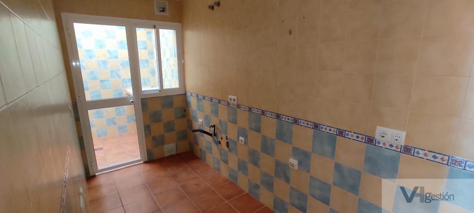 For sale of house in Bornos