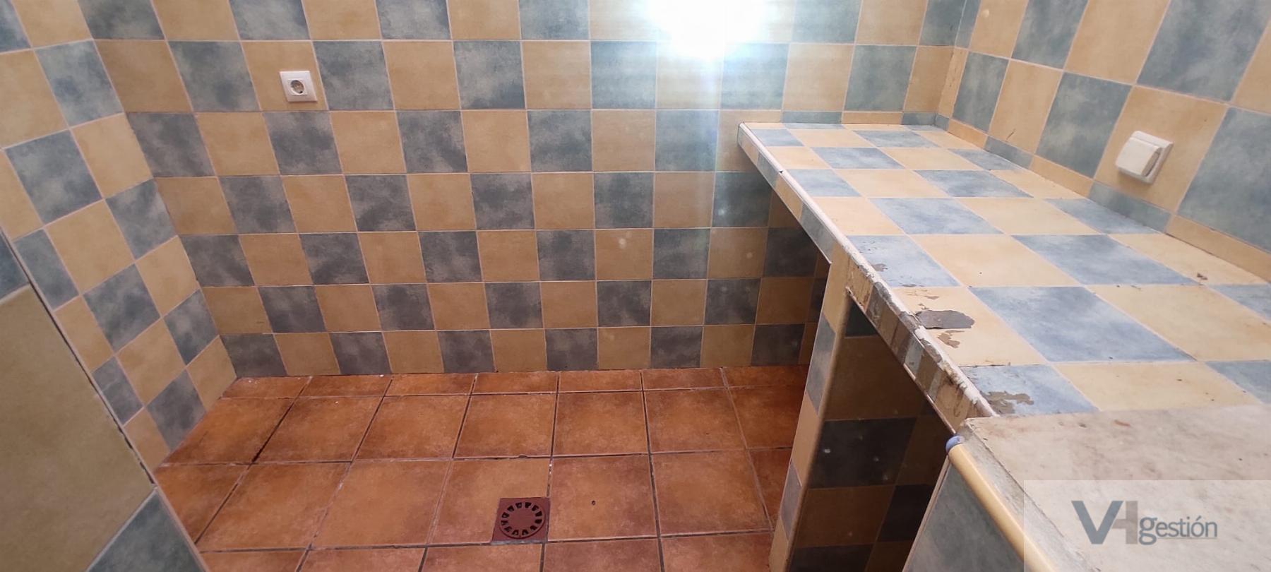 For sale of house in Bornos