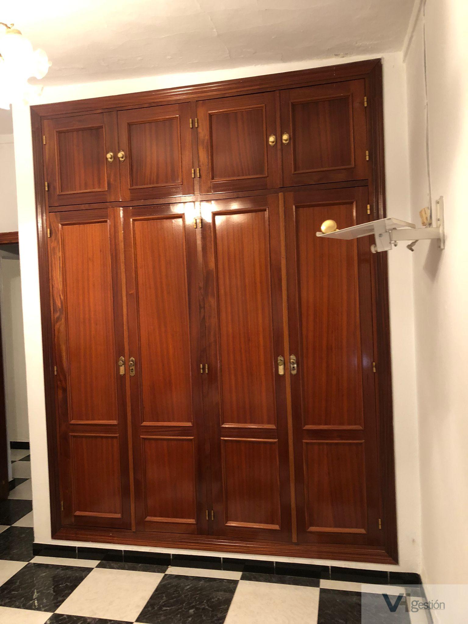 For sale of house in Villamartín