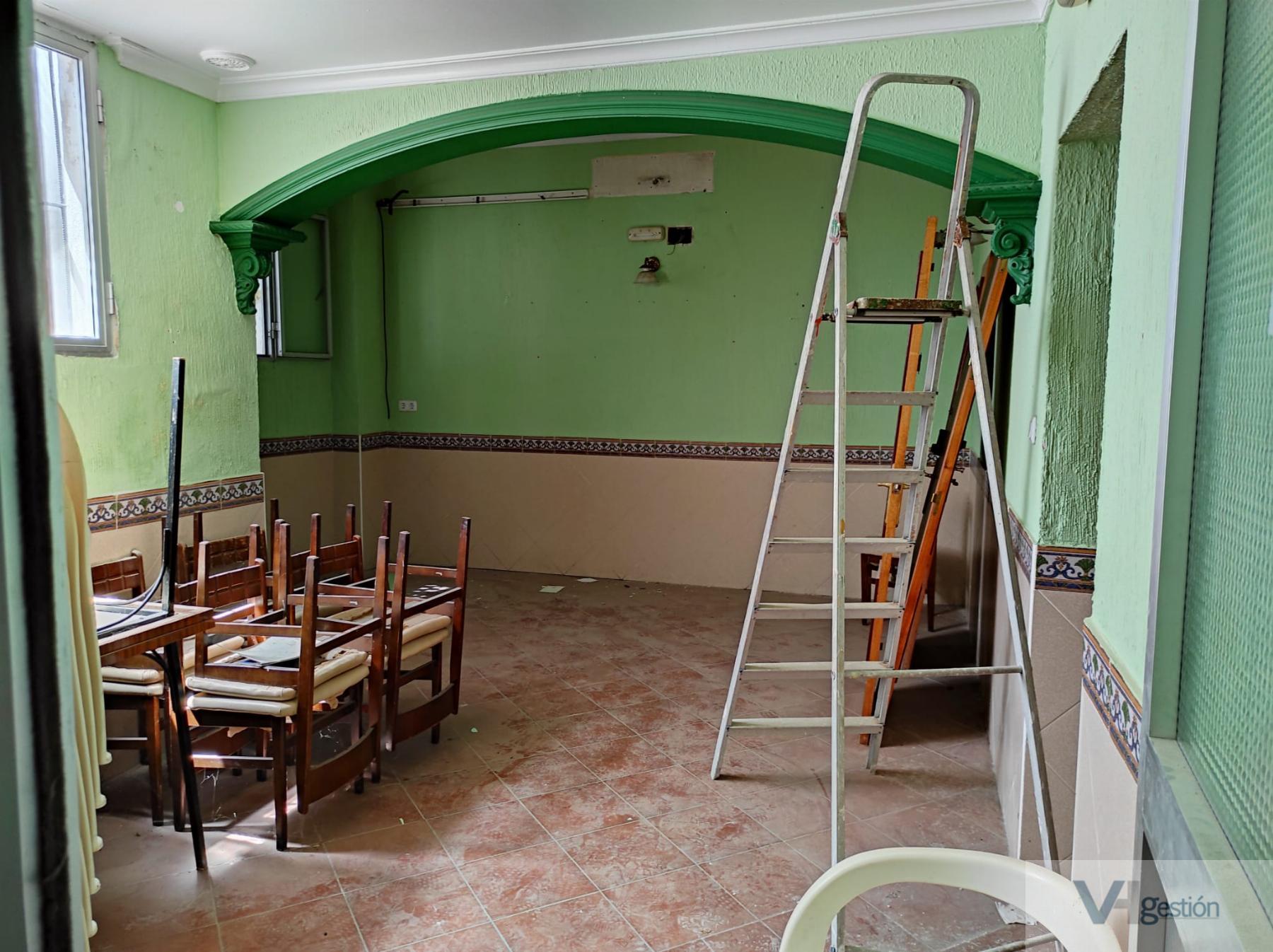 For sale of house in Villamartín