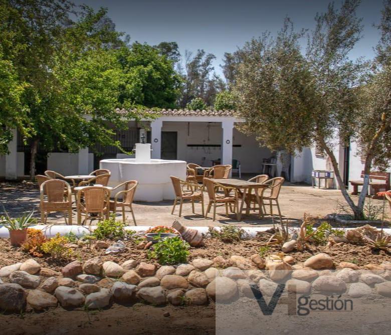 For sale of rural property in Villamartín