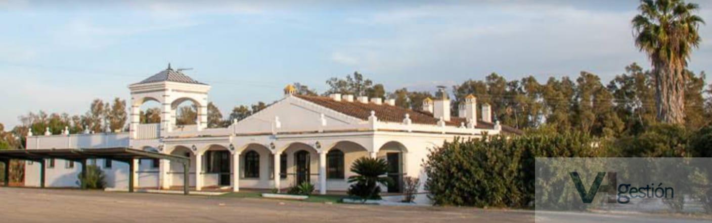 For sale of rural property in Villamartín