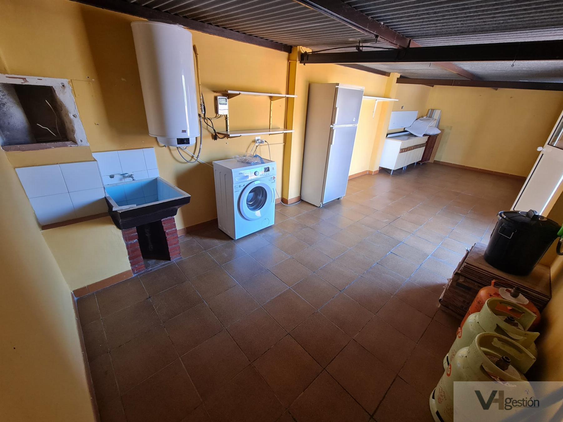 For sale of house in Villamartín
