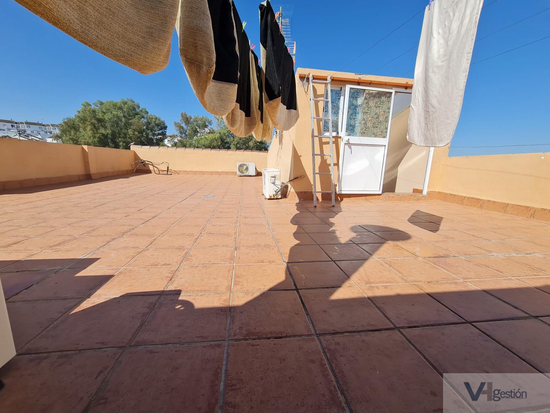 For sale of house in Villamartín