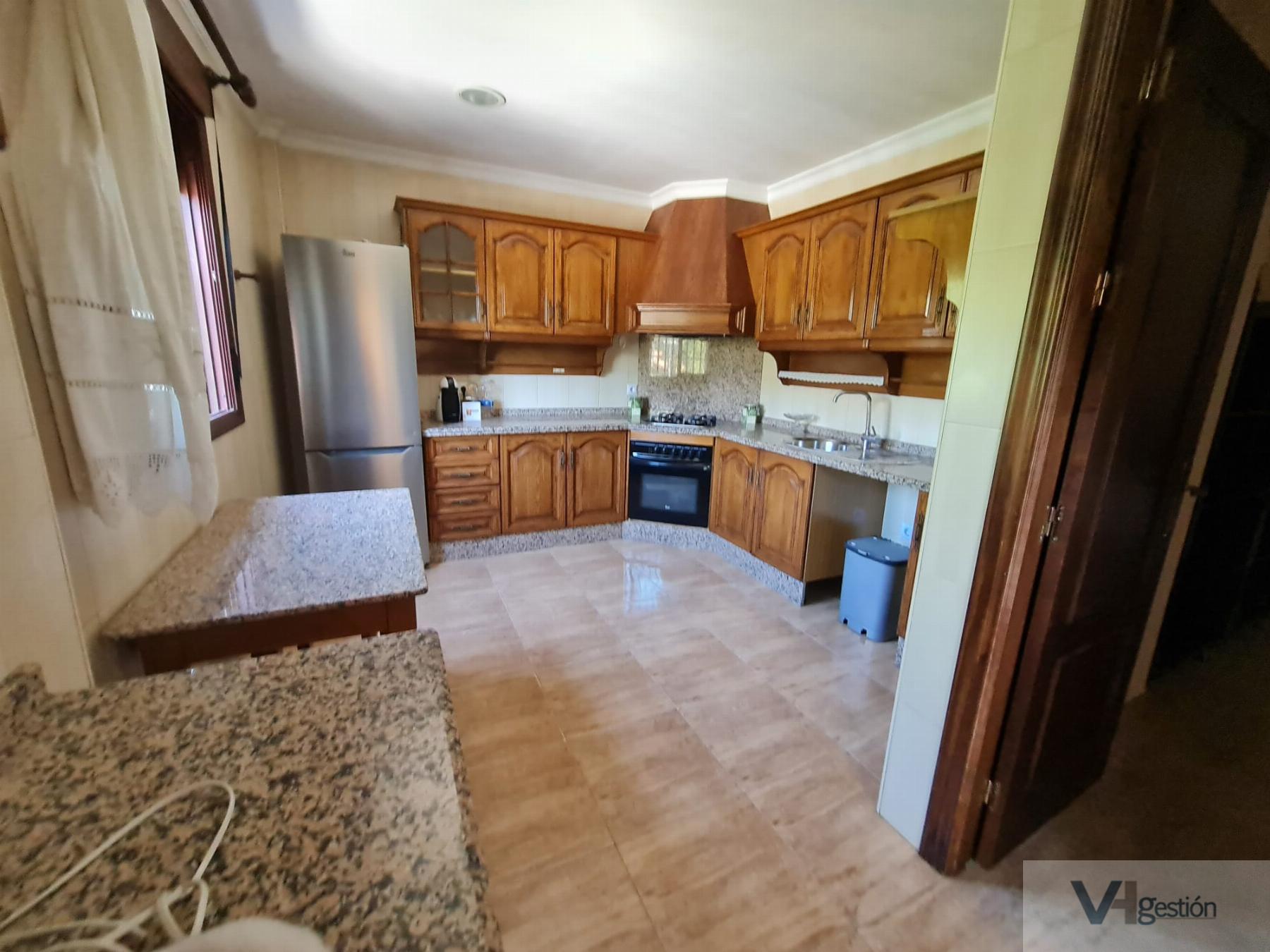 For sale of house in Villamartín