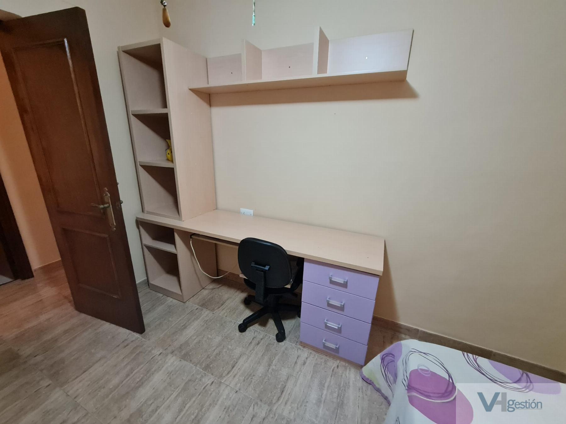 For sale of house in Villamartín