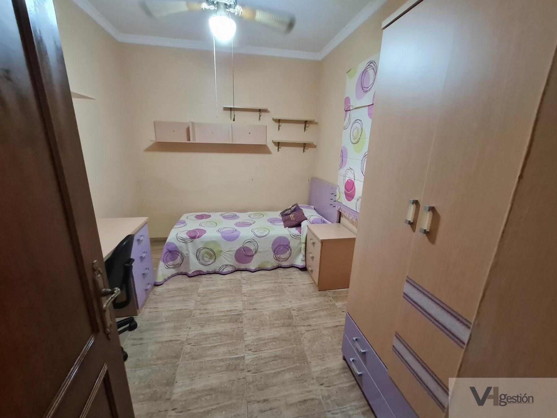 For sale of house in Villamartín