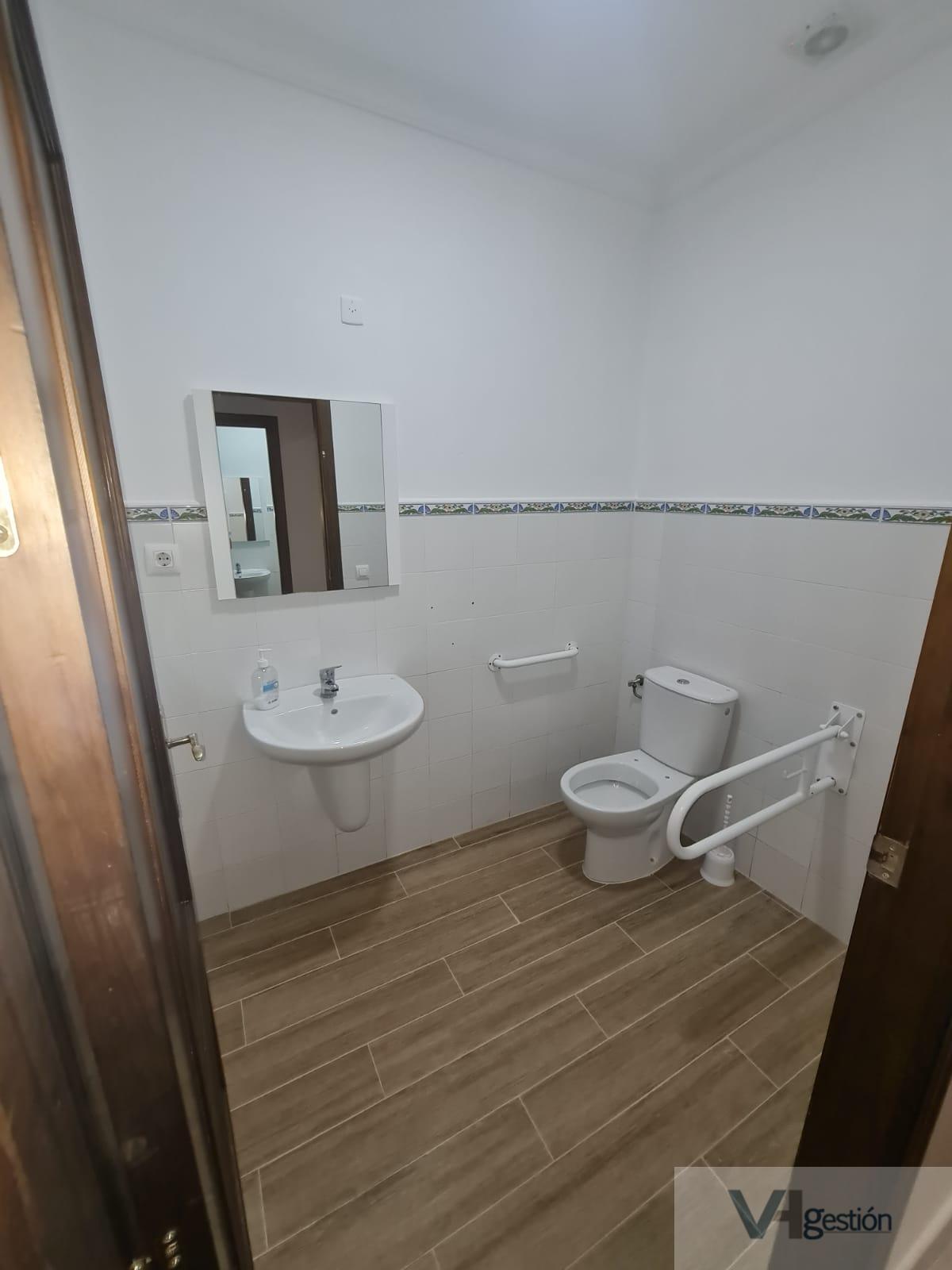 For sale of house in Villamartín