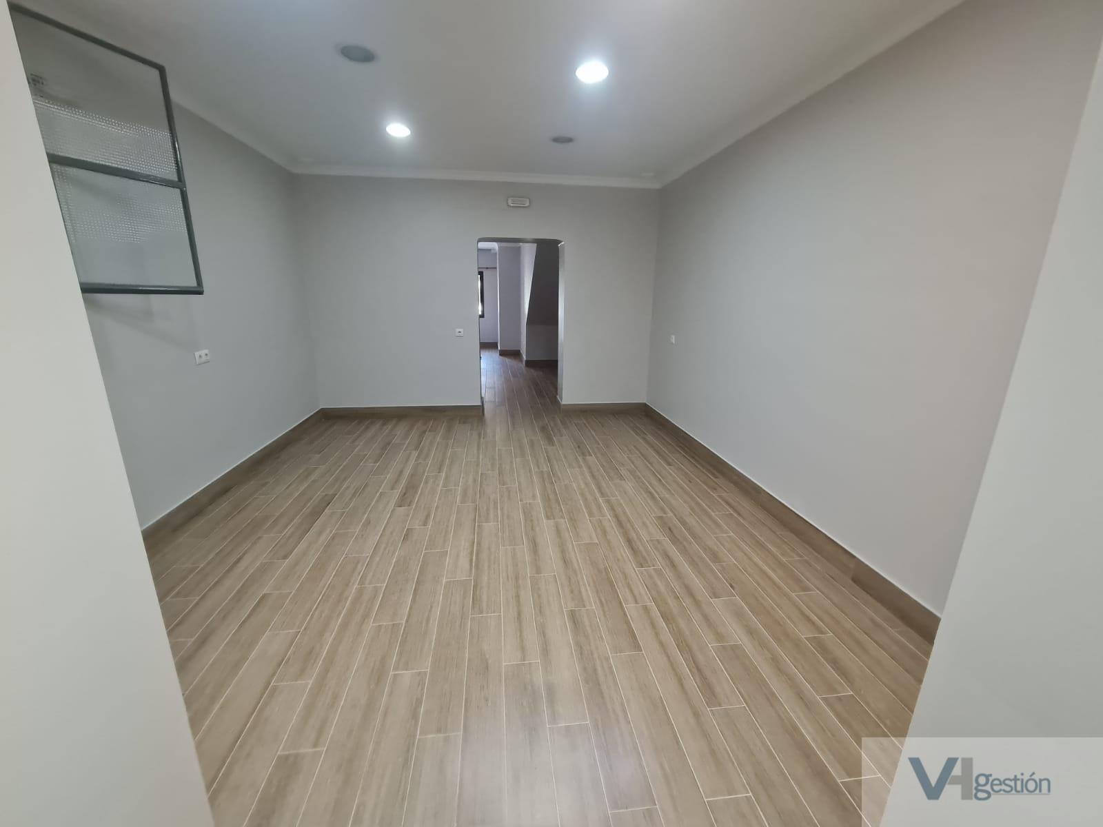 For sale of house in Villamartín