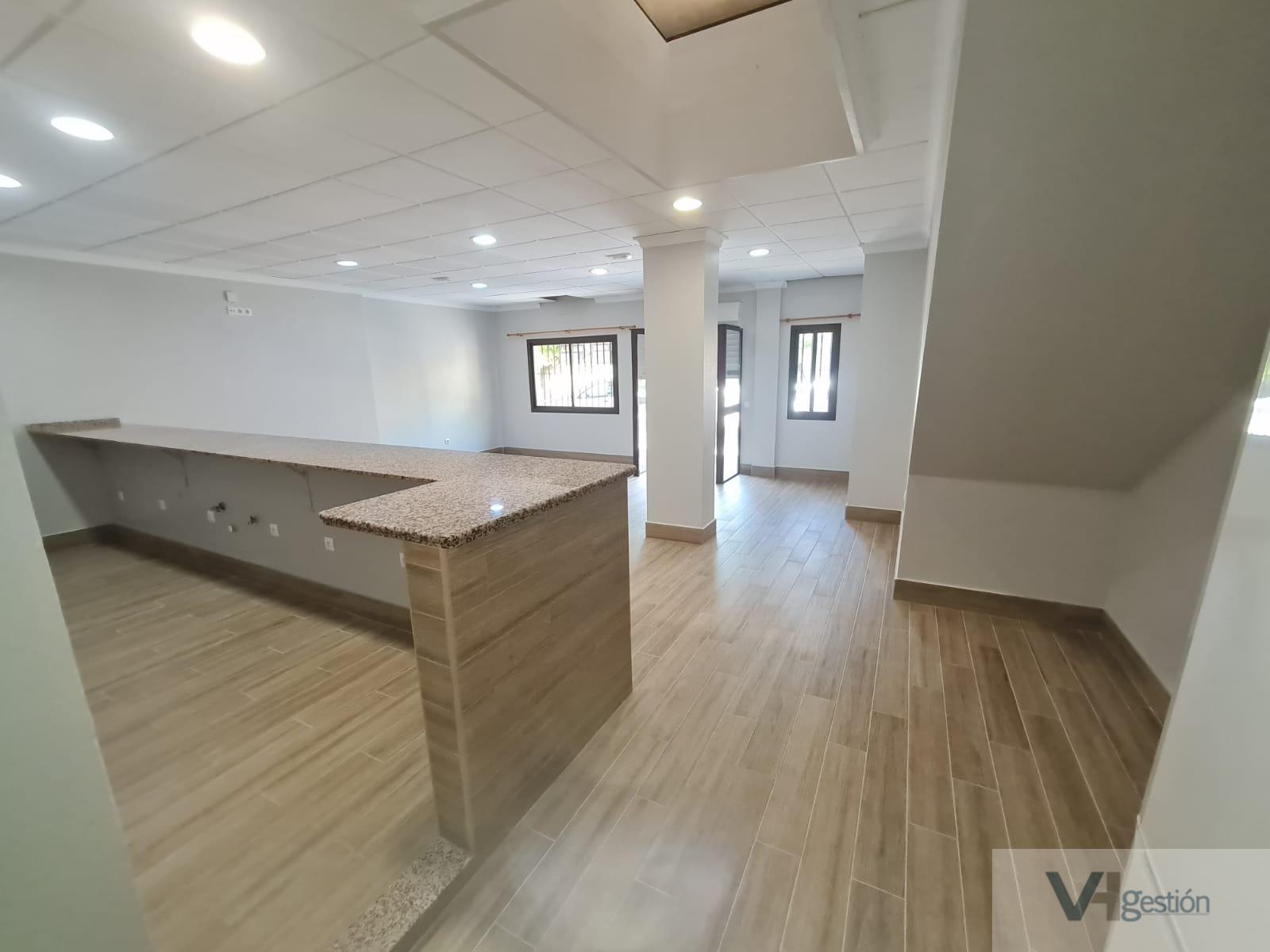 For sale of house in Villamartín