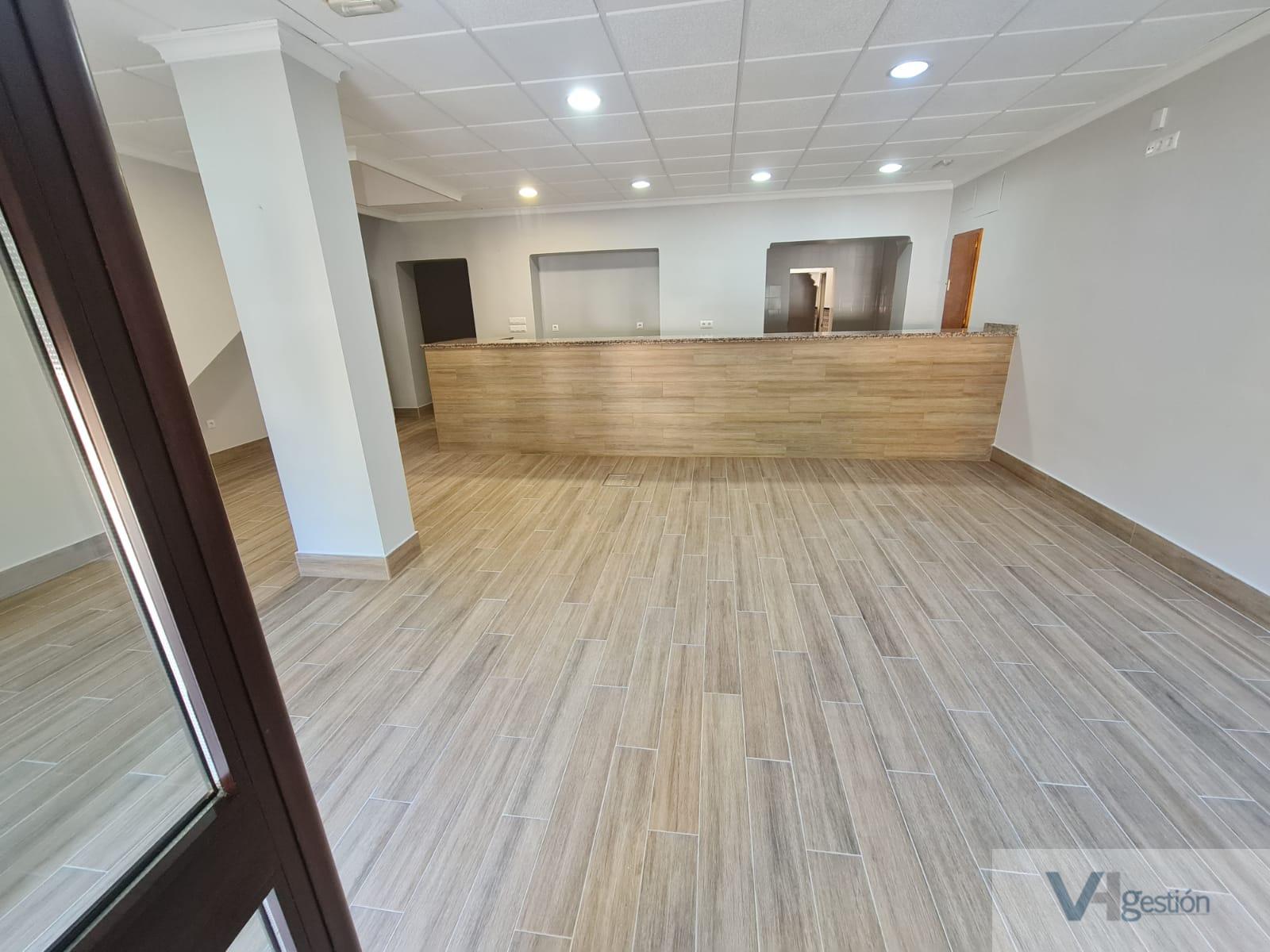 For sale of house in Villamartín