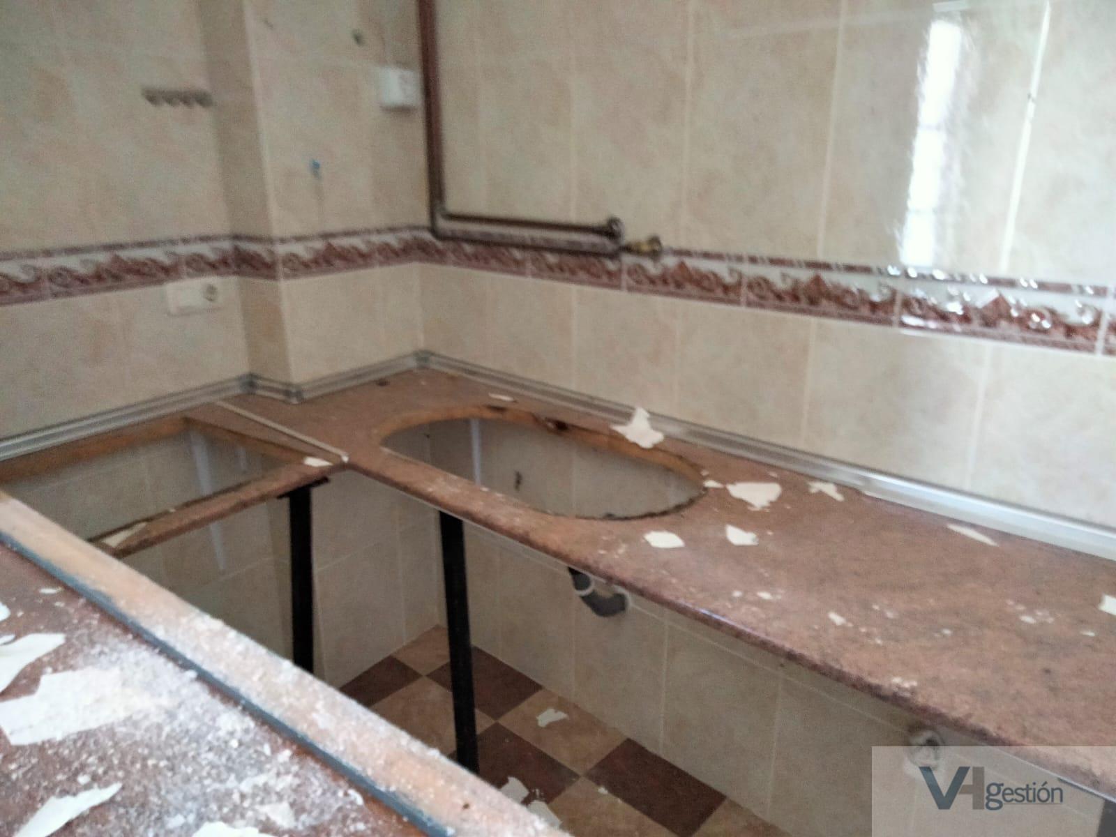 For sale of house in Benaocaz