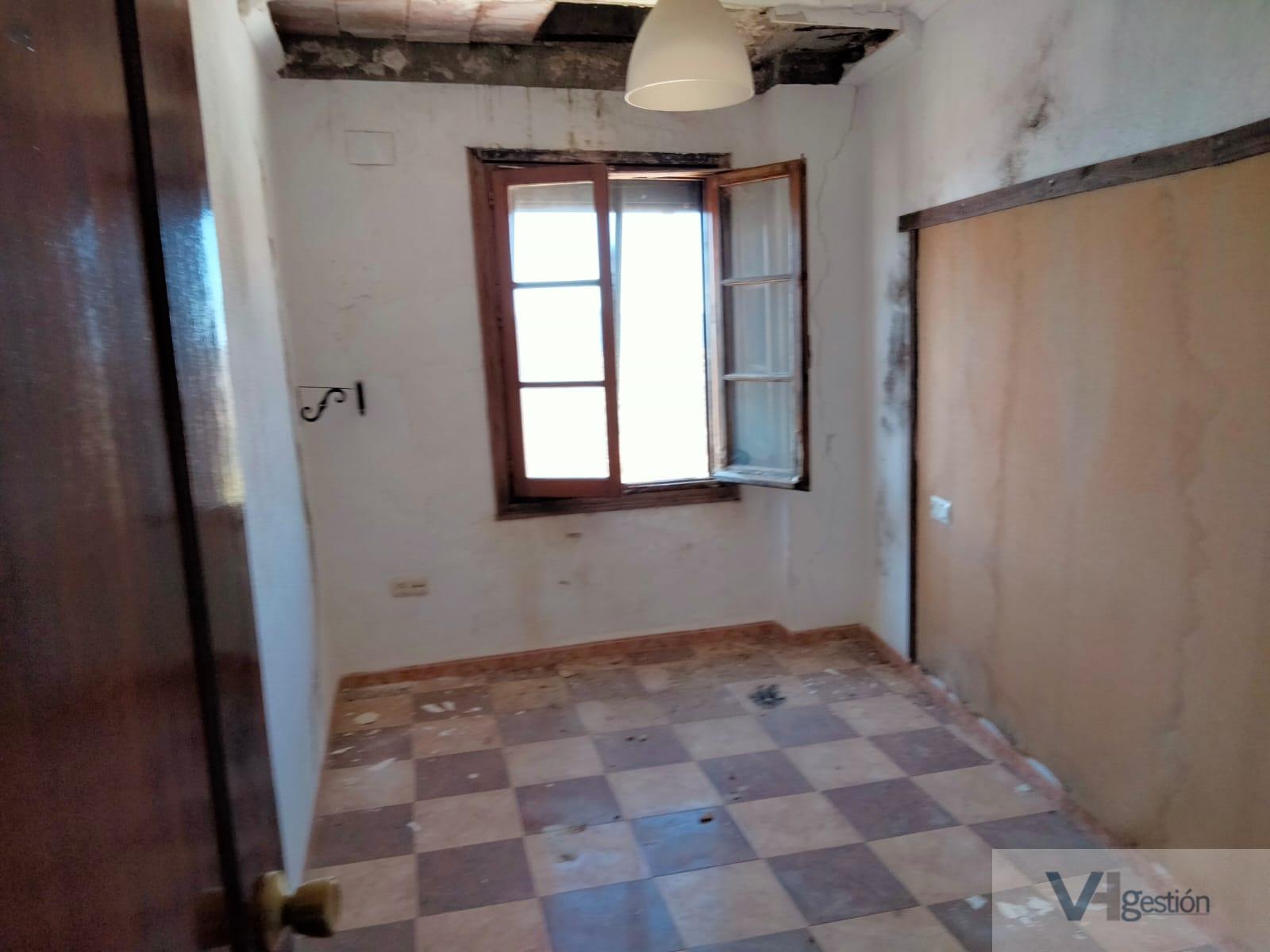 For sale of house in Benaocaz