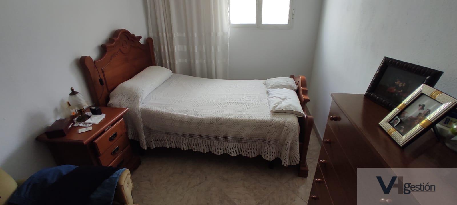 For sale of house in Villamartín