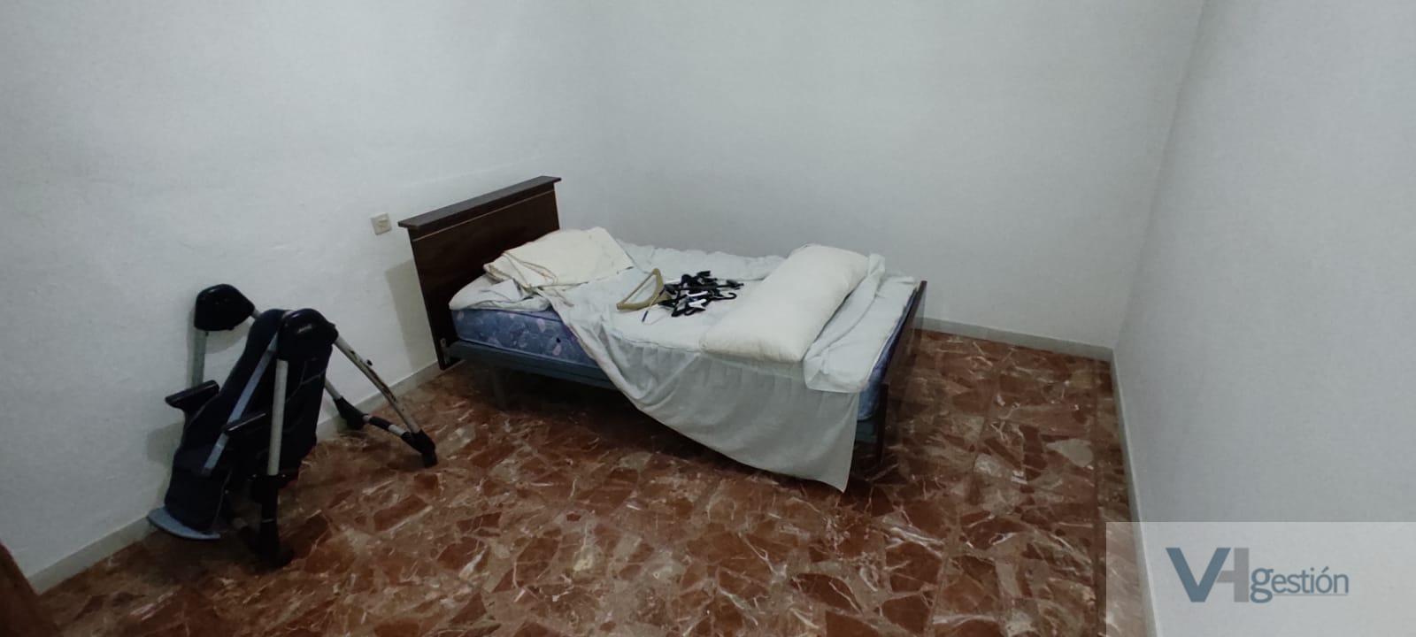 For sale of house in Villamartín