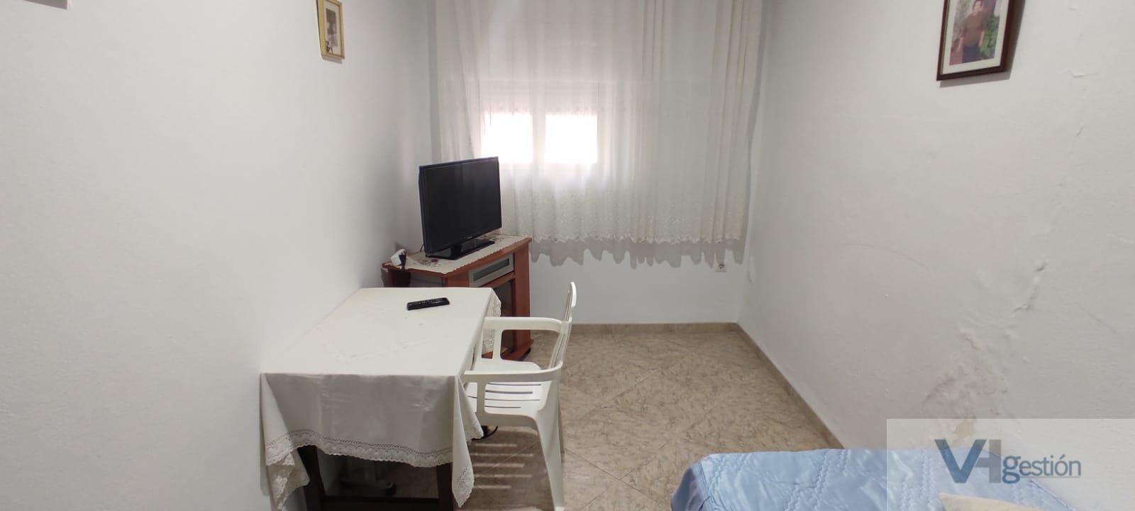 For sale of house in Villamartín