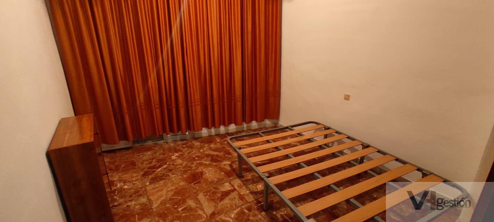 For sale of house in Villamartín