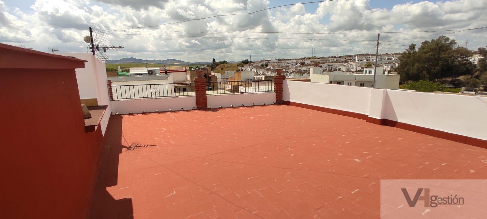For sale of house in Villamartín